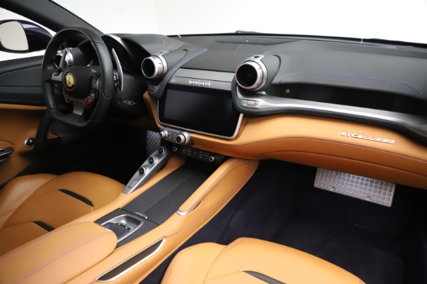 Used 2017 Ferrari GTC4Lusso for sale Sold at Pagani of Greenwich in Greenwich CT 06830 18