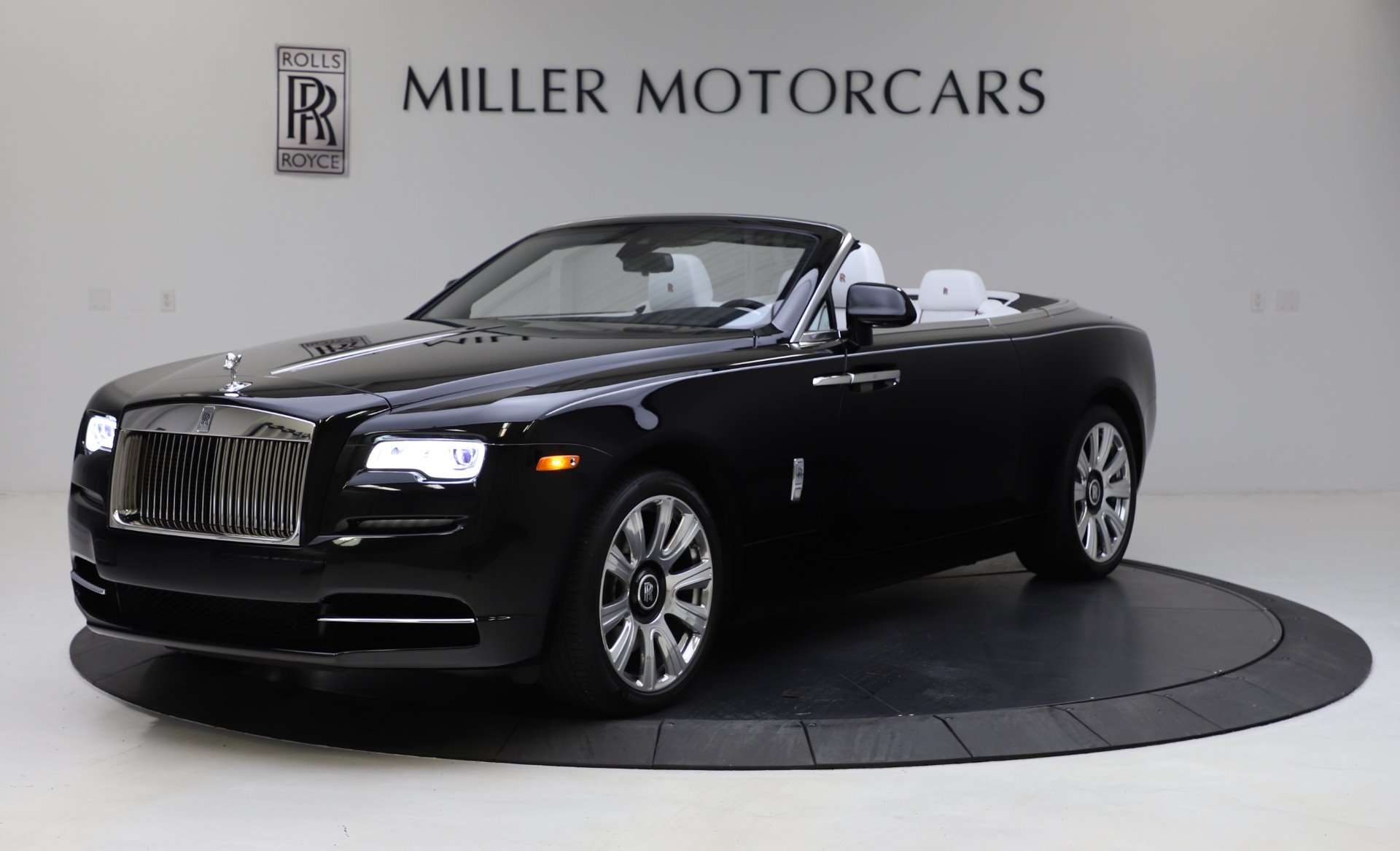 Used 2016 Rolls-Royce Dawn for sale Sold at Pagani of Greenwich in Greenwich CT 06830 1