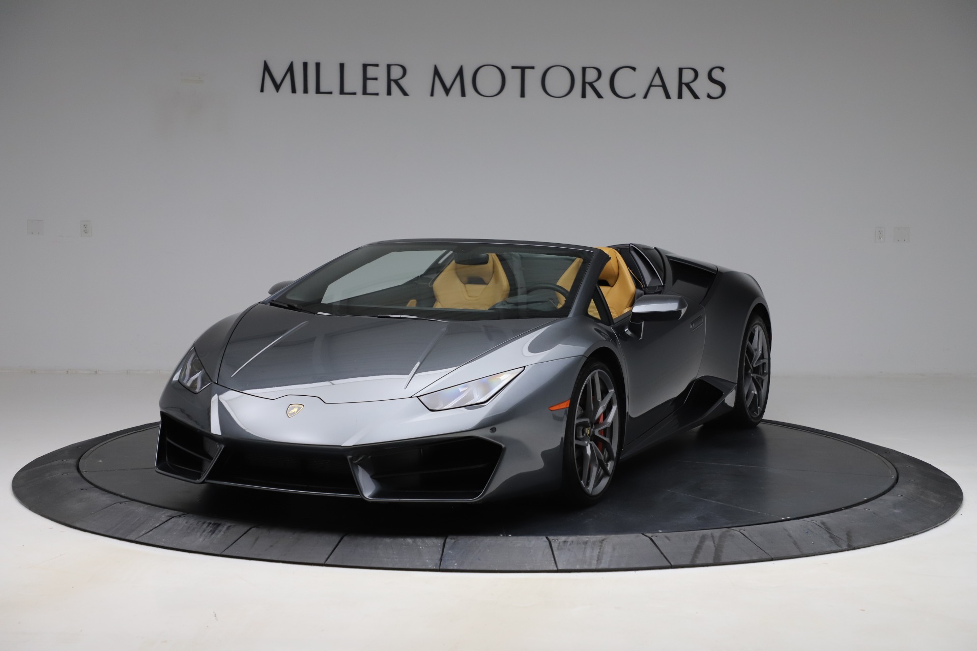 Used 2018 Lamborghini Huracan LP 580-2 Spyder for sale Sold at Pagani of Greenwich in Greenwich CT 06830 1