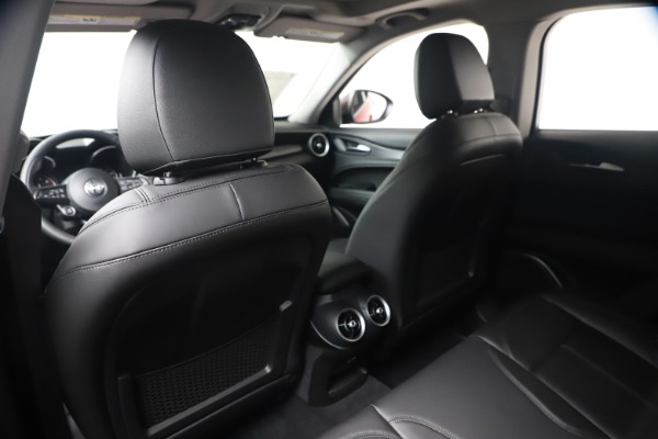 New 2020 Alfa Romeo Stelvio Q4 for sale $49,240 at Pagani of Greenwich in Greenwich CT 06830 20