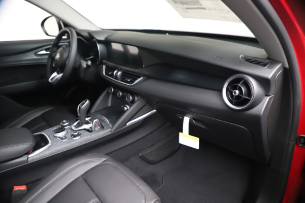 New 2020 Alfa Romeo Stelvio Q4 for sale $49,240 at Pagani of Greenwich in Greenwich CT 06830 22