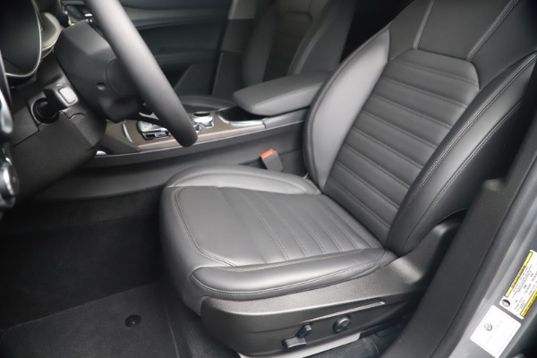 New 2020 Alfa Romeo Stelvio Ti Lusso Q4 for sale $55,790 at Pagani of Greenwich in Greenwich CT 06830 15