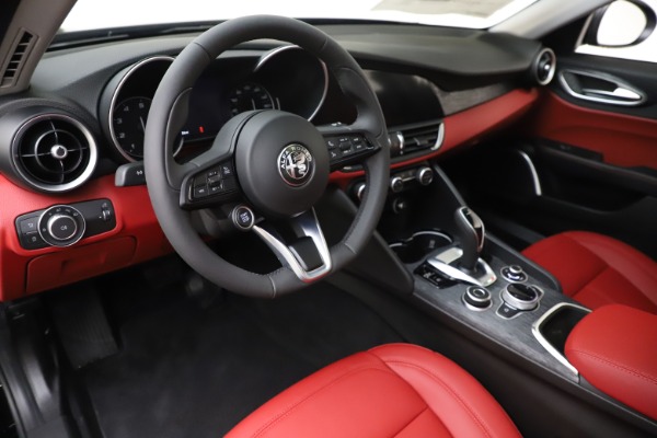 New 2020 Alfa Romeo Giulia Q4 for sale Sold at Pagani of Greenwich in Greenwich CT 06830 13