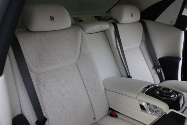 Used 2015 Rolls-Royce Ghost for sale Sold at Pagani of Greenwich in Greenwich CT 06830 18