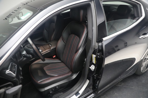 Used 2019 Maserati Ghibli S Q4 GranLusso for sale $41,900 at Pagani of Greenwich in Greenwich CT 06830 21