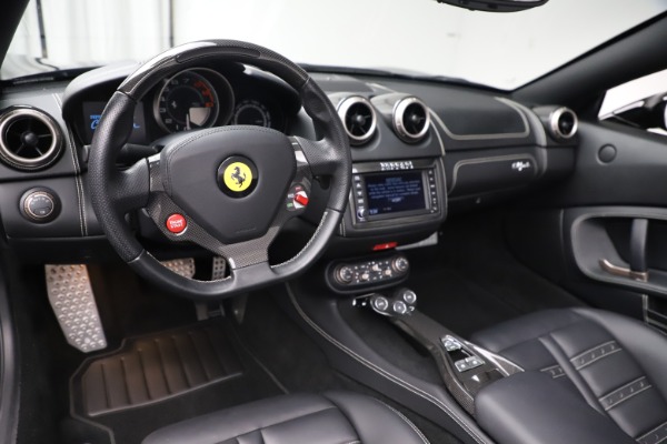 Used 2014 Ferrari California 30 for sale Sold at Pagani of Greenwich in Greenwich CT 06830 19