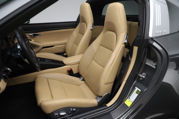 Used 2017 Porsche 911 Targa 4S for sale $119,900 at Pagani of Greenwich in Greenwich CT 06830 25