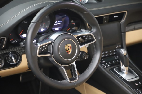 Used 2017 Porsche 911 Targa 4S for sale $119,900 at Pagani of Greenwich in Greenwich CT 06830 27