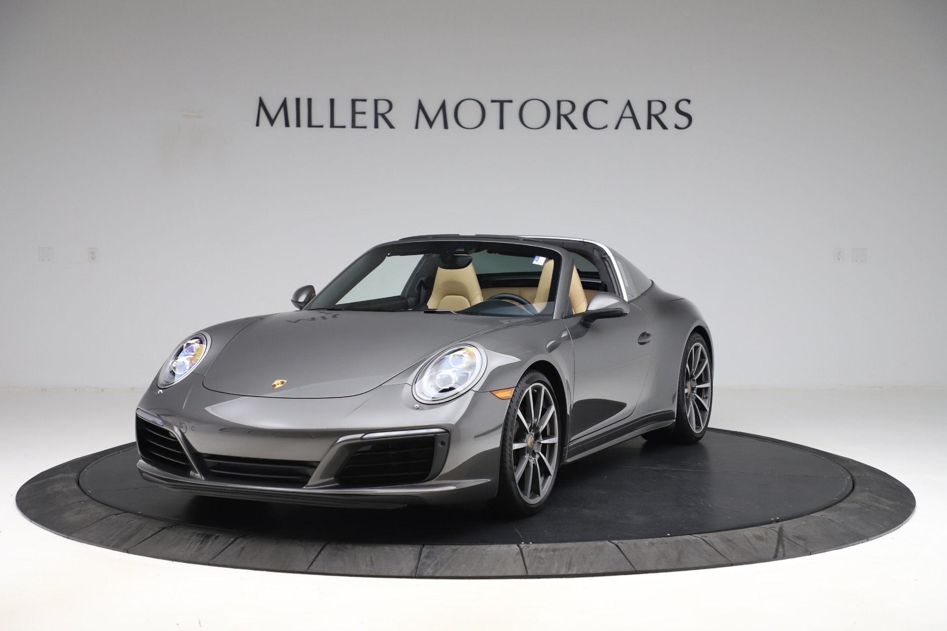 Used 2017 Porsche 911 Targa 4S for sale $119,900 at Pagani of Greenwich in Greenwich CT 06830 1