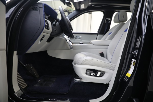 Used 2019 Rolls-Royce Cullinan for sale $299,900 at Pagani of Greenwich in Greenwich CT 06830 14
