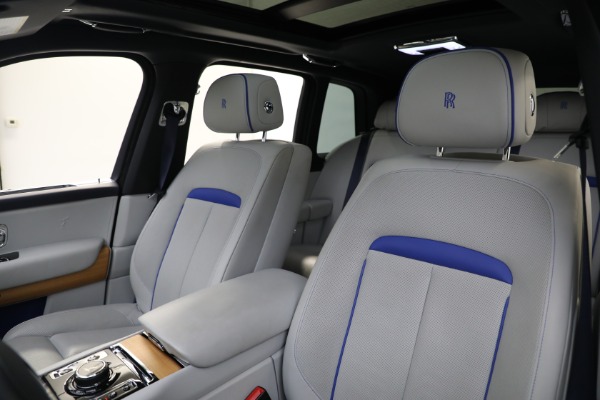 Used 2019 Rolls-Royce Cullinan for sale $299,900 at Pagani of Greenwich in Greenwich CT 06830 15