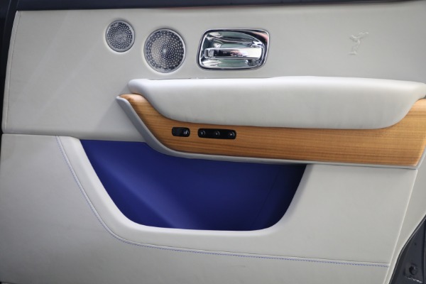 Used 2019 Rolls-Royce Cullinan for sale $299,900 at Pagani of Greenwich in Greenwich CT 06830 18