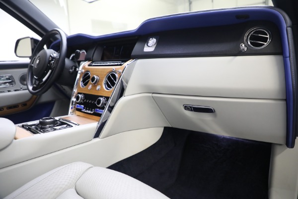 Used 2019 Rolls-Royce Cullinan for sale Sold at Pagani of Greenwich in Greenwich CT 06830 19