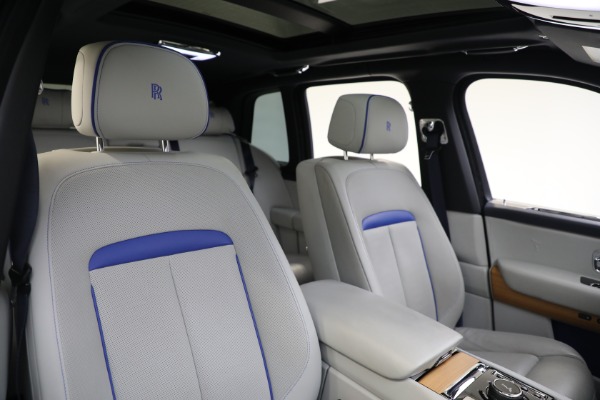 Used 2019 Rolls-Royce Cullinan for sale $299,900 at Pagani of Greenwich in Greenwich CT 06830 21