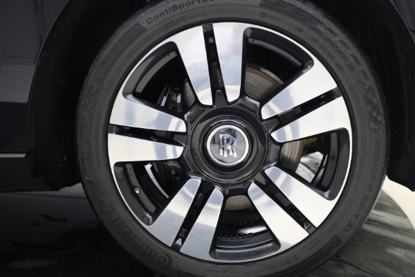 Used 2019 Rolls-Royce Cullinan for sale $299,900 at Pagani of Greenwich in Greenwich CT 06830 25
