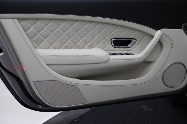 Used 2016 Bentley Continental GT W12 for sale $129,900 at Pagani of Greenwich in Greenwich CT 06830 17