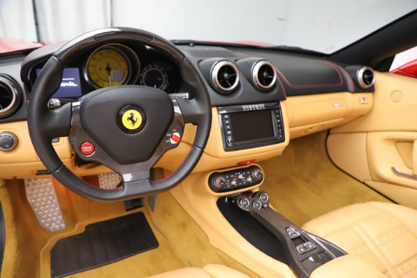 Used 2014 Ferrari California 30 for sale Sold at Pagani of Greenwich in Greenwich CT 06830 18