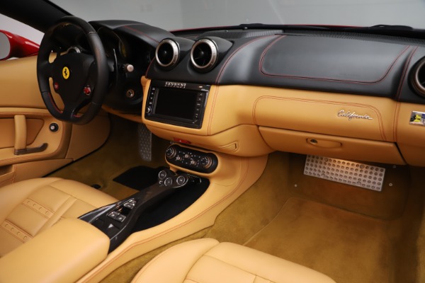 Used 2014 Ferrari California 30 for sale Sold at Pagani of Greenwich in Greenwich CT 06830 23