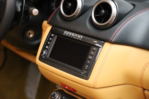 Used 2014 Ferrari California 30 for sale Sold at Pagani of Greenwich in Greenwich CT 06830 28
