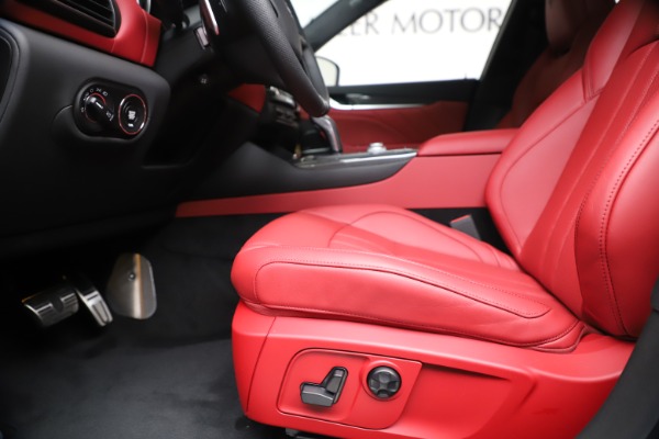 New 2020 Maserati Levante S Q4 GranSport for sale Call for price at Pagani of Greenwich in Greenwich CT 06830 14