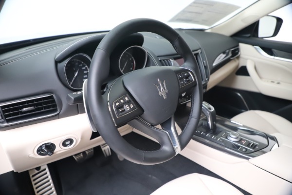 New 2020 Maserati Levante S Q4 GranLusso for sale $97,335 at Pagani of Greenwich in Greenwich CT 06830 13