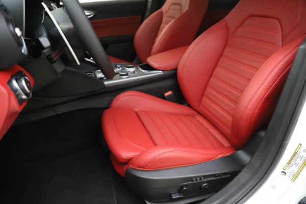 New 2020 Alfa Romeo Giulia Ti Sport Q4 for sale Sold at Pagani of Greenwich in Greenwich CT 06830 15
