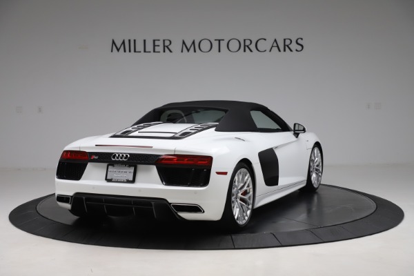 Used 2017 Audi R8 5.2 quattro V10 Spyder for sale Sold at Pagani of Greenwich in Greenwich CT 06830 16