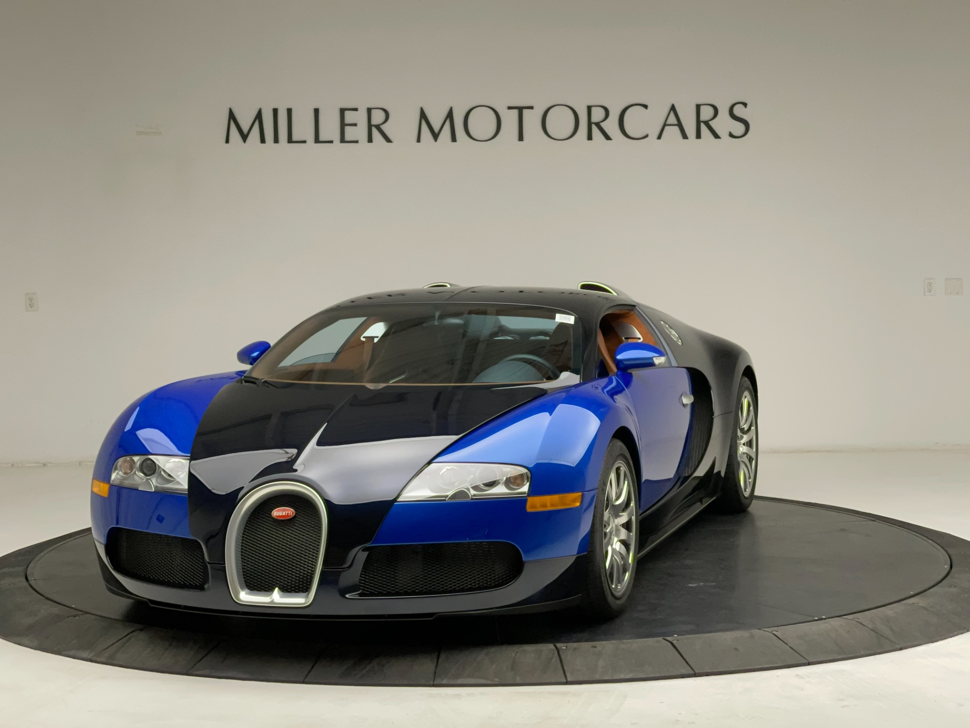 Used 2008 Bugatti Veyron 16.4 for sale Sold at Pagani of Greenwich in Greenwich CT 06830 1