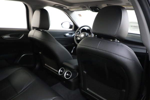 New 2020 Alfa Romeo Giulia Ti Q4 for sale $48,545 at Pagani of Greenwich in Greenwich CT 06830 28