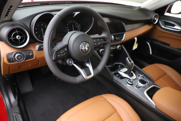 New 2020 Alfa Romeo Giulia Q4 for sale $46,395 at Pagani of Greenwich in Greenwich CT 06830 13