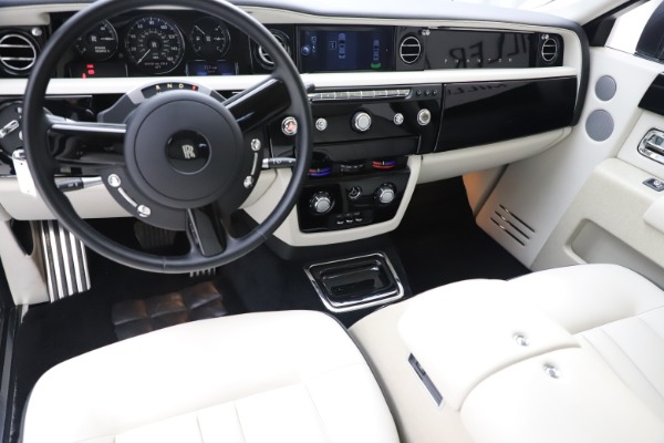 Used 2013 Rolls-Royce Phantom for sale Sold at Pagani of Greenwich in Greenwich CT 06830 12