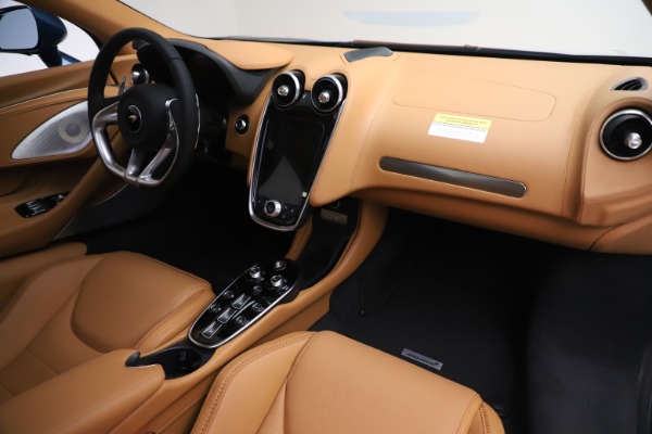 Used 2020 McLaren GT Luxe for sale $187,900 at Pagani of Greenwich in Greenwich CT 06830 17