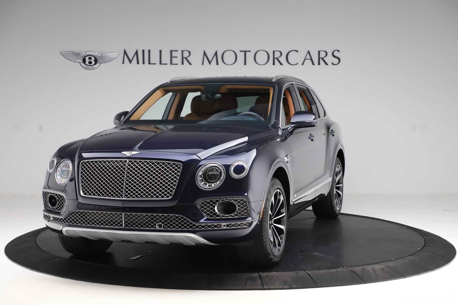 Used 2017 Bentley Bentayga W12 for sale Sold at Pagani of Greenwich in Greenwich CT 06830 1