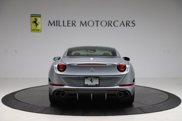 Used 2016 Ferrari California T for sale Sold at Pagani of Greenwich in Greenwich CT 06830 18