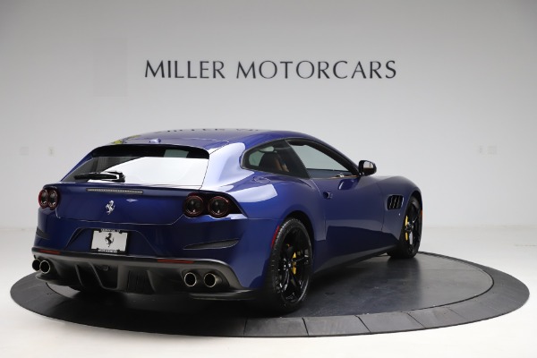 Used 2017 Ferrari GTC4Lusso for sale $209,900 at Pagani of Greenwich in Greenwich CT 06830 8