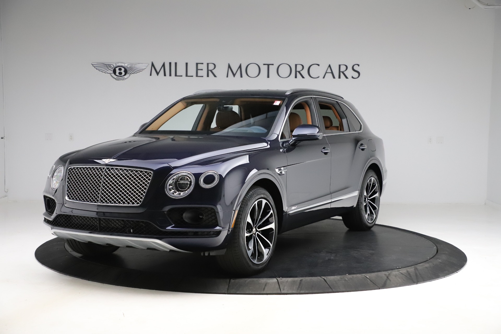 New 2020 Bentley Bentayga Hybrid for sale Sold at Pagani of Greenwich in Greenwich CT 06830 1