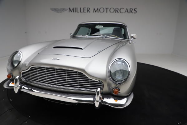 Used 1964 Aston Martin DB5 for sale Sold at Pagani of Greenwich in Greenwich CT 06830 13