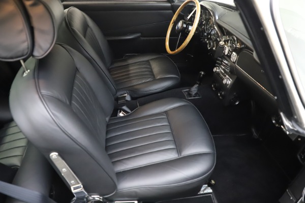 Used 1964 Aston Martin DB5 for sale Sold at Pagani of Greenwich in Greenwich CT 06830 25