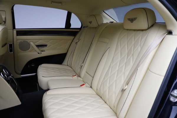 Used 2014 Bentley Flying Spur W12 for sale Sold at Pagani of Greenwich in Greenwich CT 06830 23