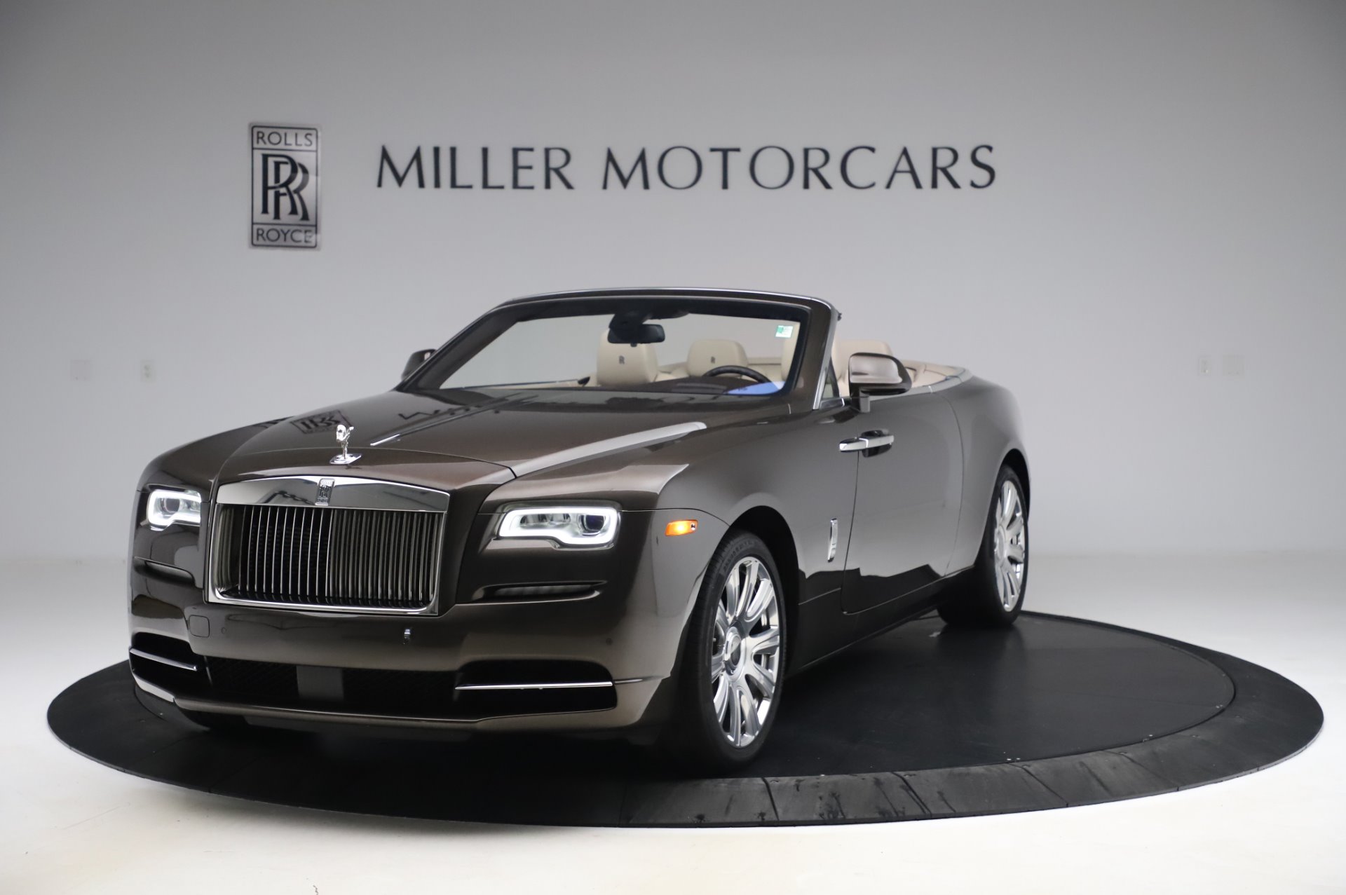 Used 2017 Rolls-Royce Dawn for sale Sold at Pagani of Greenwich in Greenwich CT 06830 1