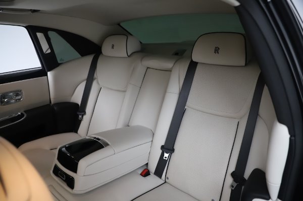 Used 2015 Rolls-Royce Ghost Base for sale Sold at Pagani of Greenwich in Greenwich CT 06830 14