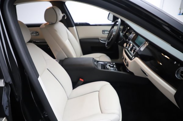 Used 2015 Rolls-Royce Ghost Base for sale Sold at Pagani of Greenwich in Greenwich CT 06830 16
