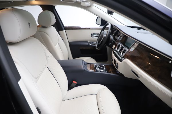 Used 2016 Rolls-Royce Ghost for sale Sold at Pagani of Greenwich in Greenwich CT 06830 13