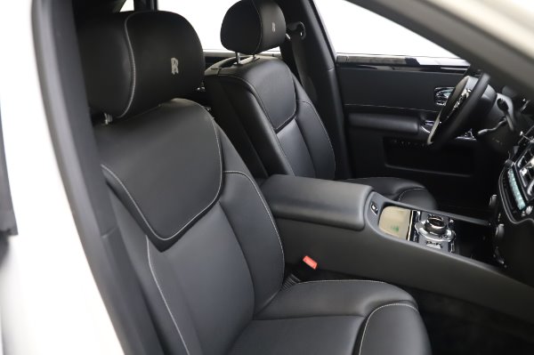 Used 2018 Rolls-Royce Ghost for sale $249,900 at Pagani of Greenwich in Greenwich CT 06830 12