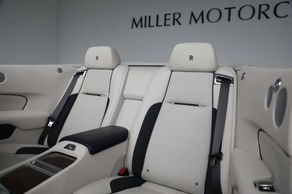 Used 2017 Rolls-Royce Dawn for sale $244,900 at Pagani of Greenwich in Greenwich CT 06830 27