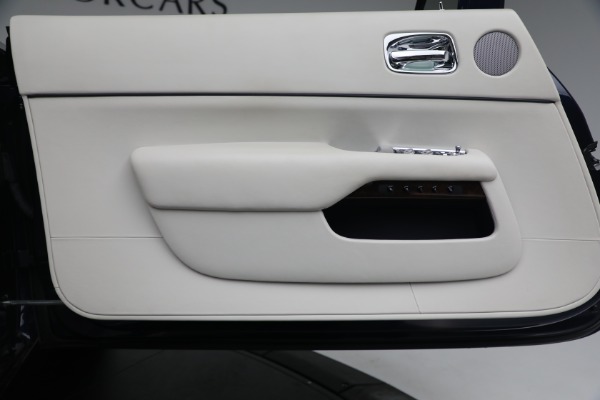 Used 2017 Rolls-Royce Dawn for sale $244,900 at Pagani of Greenwich in Greenwich CT 06830 28
