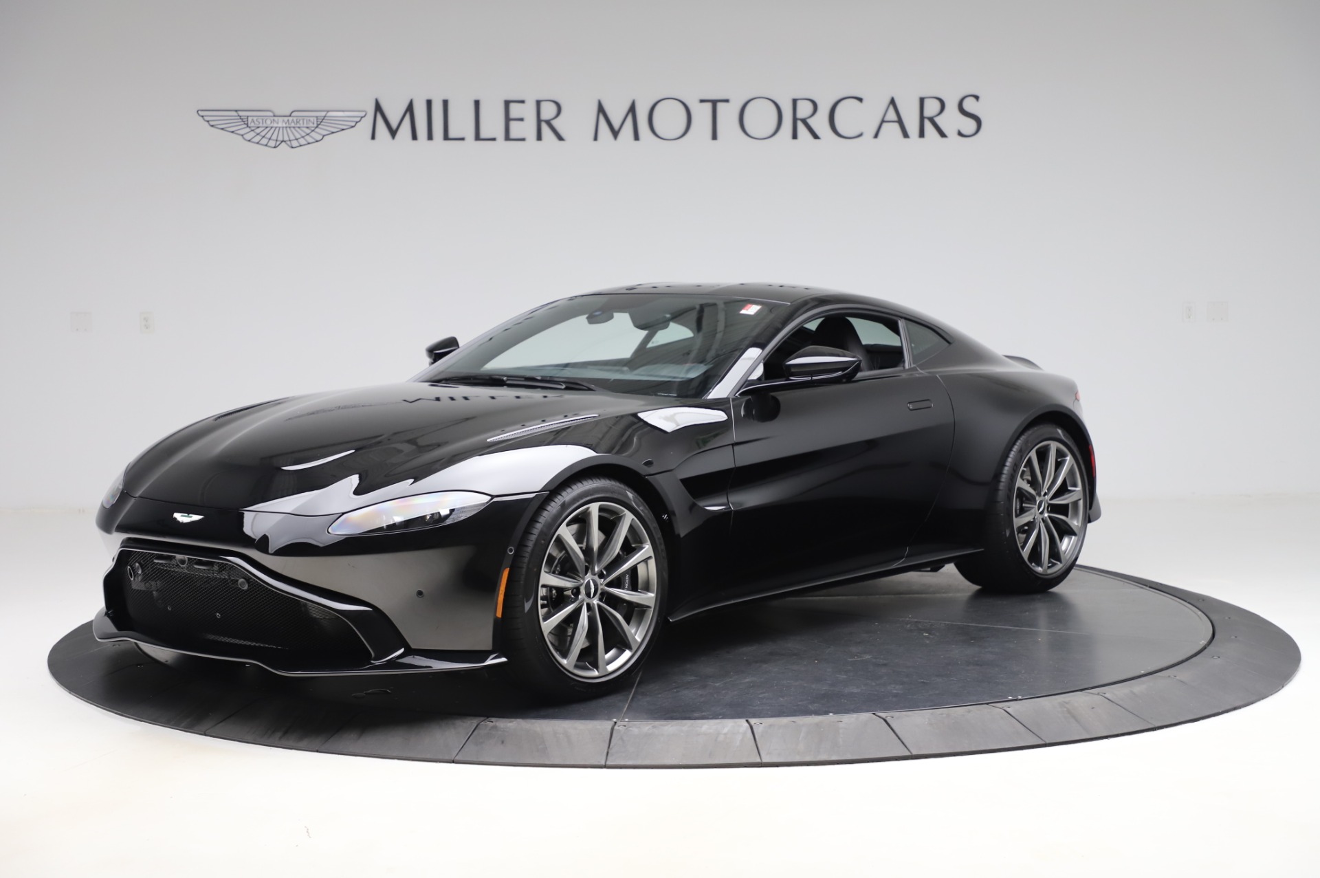 New 2020 Aston Martin Vantage Coupe for sale $181,981 at Pagani of Greenwich in Greenwich CT 06830 1
