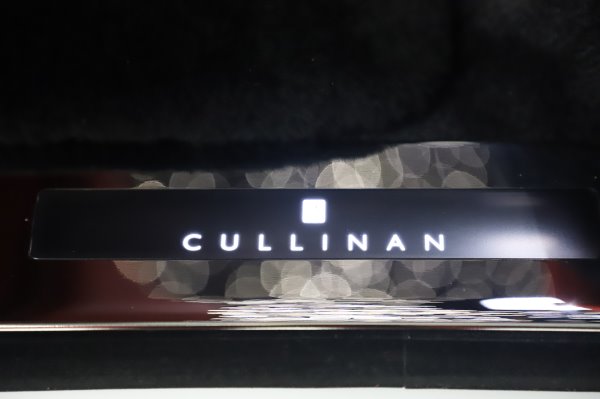New 2020 Rolls-Royce Cullinan for sale Sold at Pagani of Greenwich in Greenwich CT 06830 26