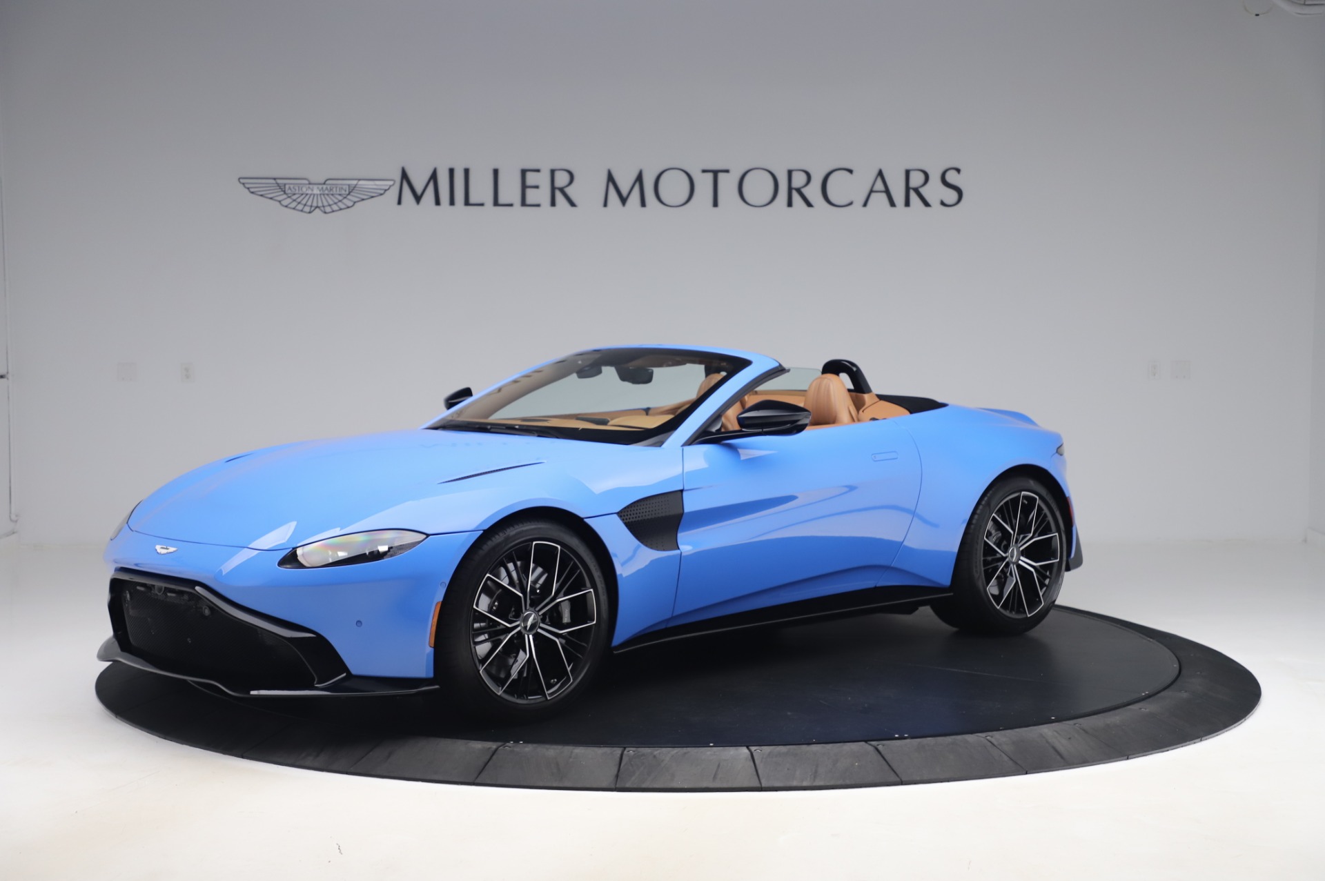 New 2021 Aston Martin Vantage Roadster for sale Sold at Pagani of Greenwich in Greenwich CT 06830 1