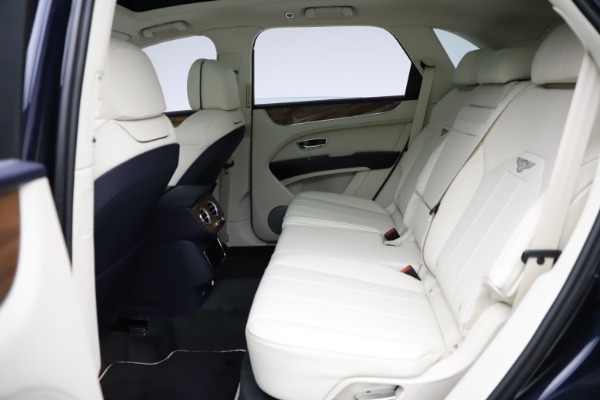 New 2021 Bentley Bentayga V8 for sale Sold at Pagani of Greenwich in Greenwich CT 06830 24
